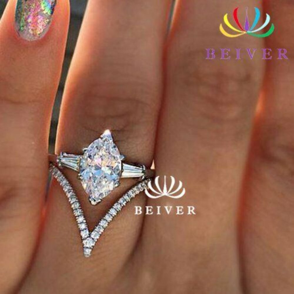 18K White Gold Plated Long Tail Ring